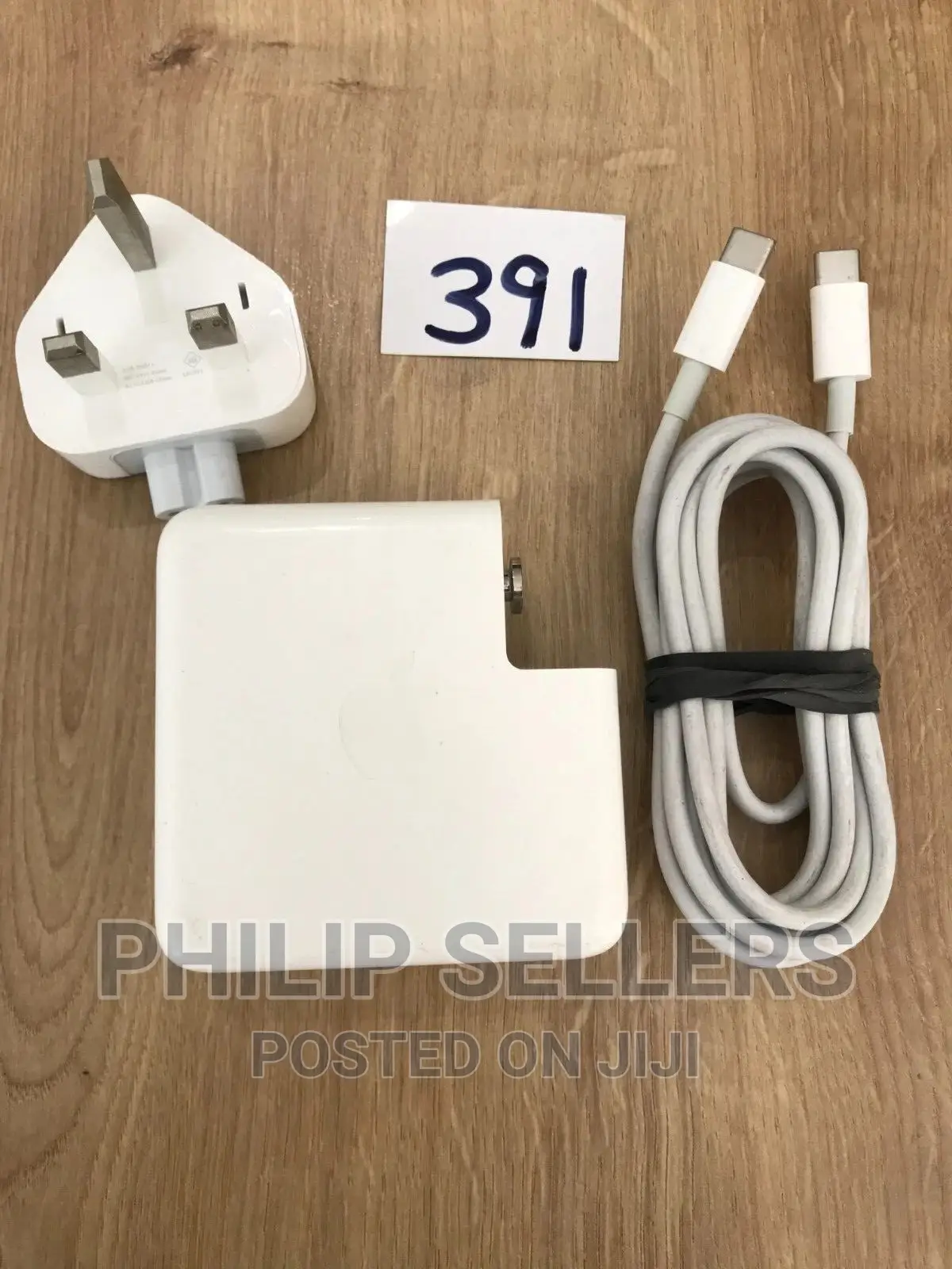 Apple 61W USB-C Macbook Pro