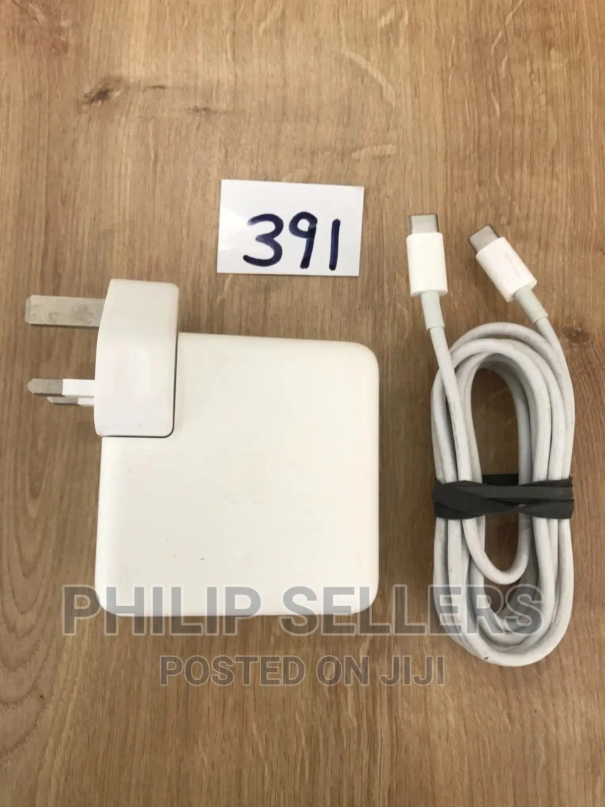 Apple 61W USB-C Macbook Pro