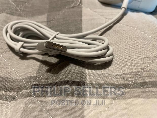 Apple Genuine 45W Magsafe 2 A1436 Power Adapter for Macbook