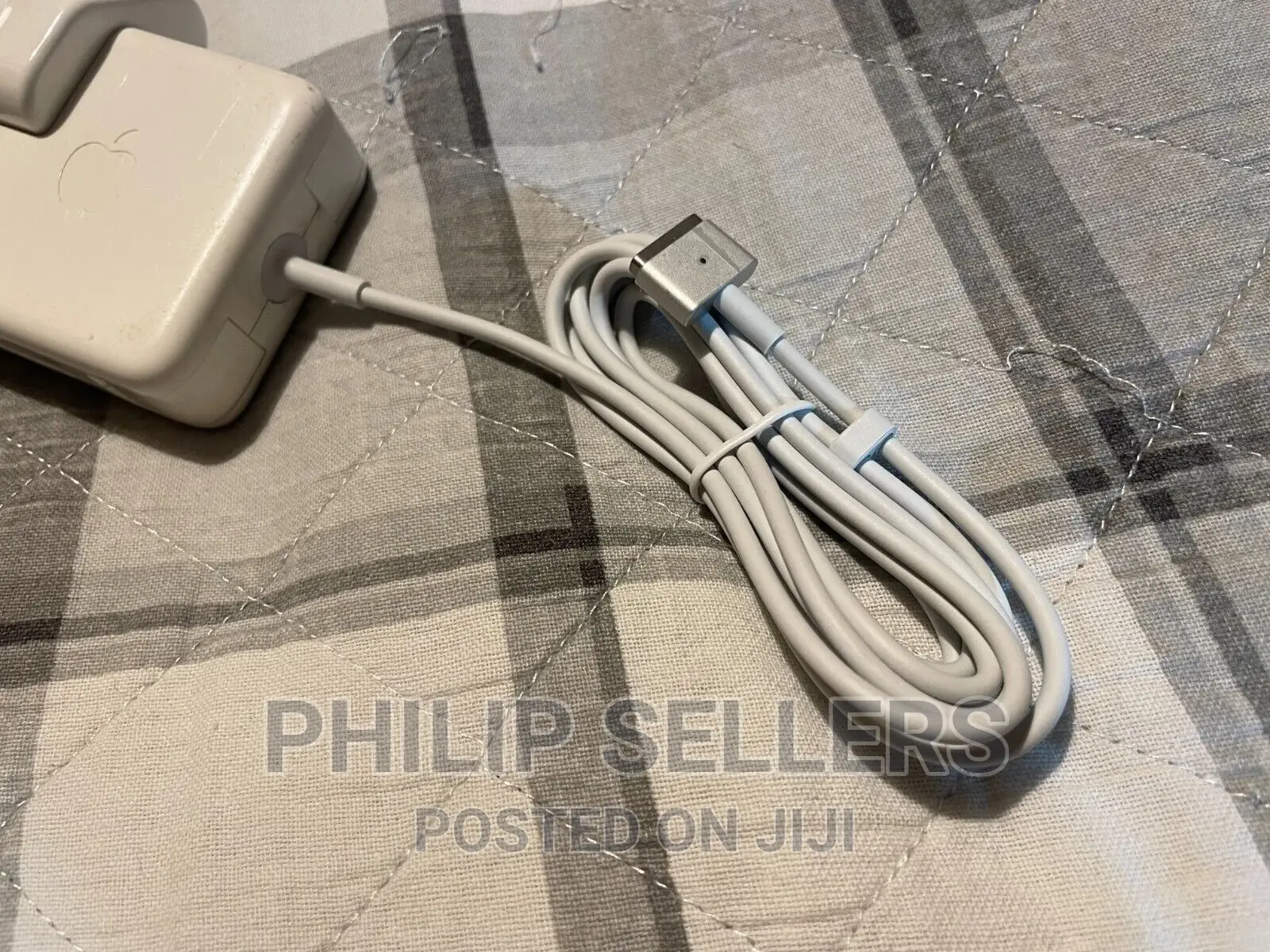 Apple Genuine 45W Magsafe 2 A1436 Power Adapter for Macbook