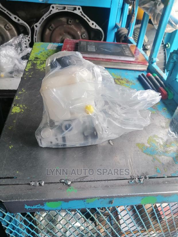 Toyota Hiace 7l Brake Master Cylinder Booster - thumbnail 2
