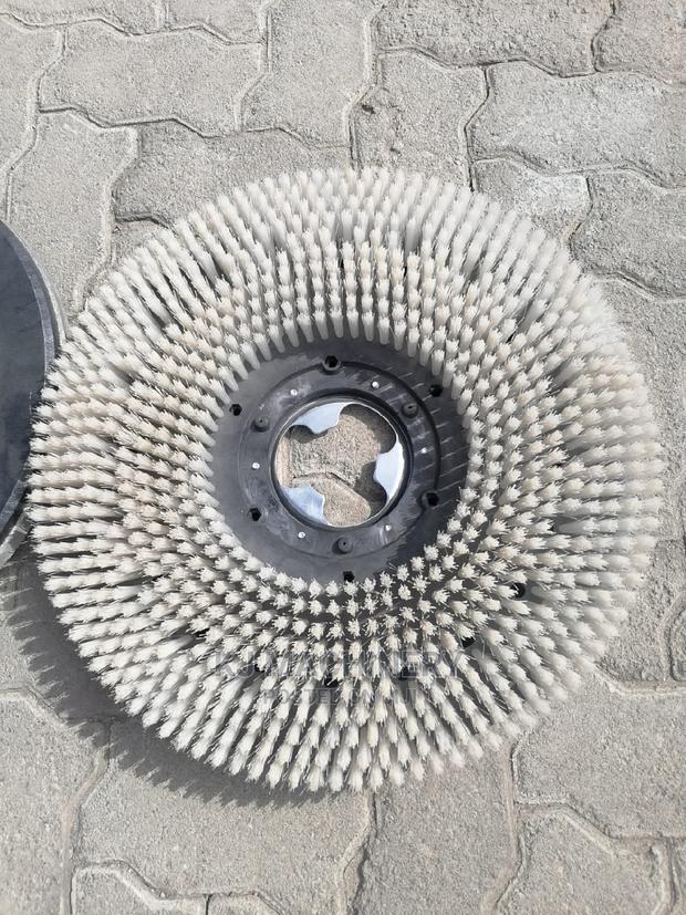 Floor Scrubber Brushes-Extra Large-Quality - thumbnail 3