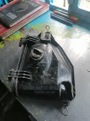 Toyota Hiace Aircleaner Cover