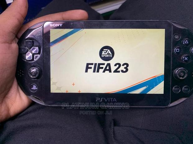 Sony Playstation Vita - thumbnail 3