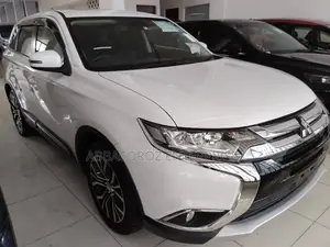 Mitsubishi Outlander 2016 White