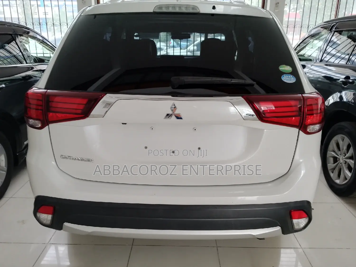 Mitsubishi Outlander 2016 White