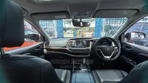 Toyota Kluger 2017 Gray