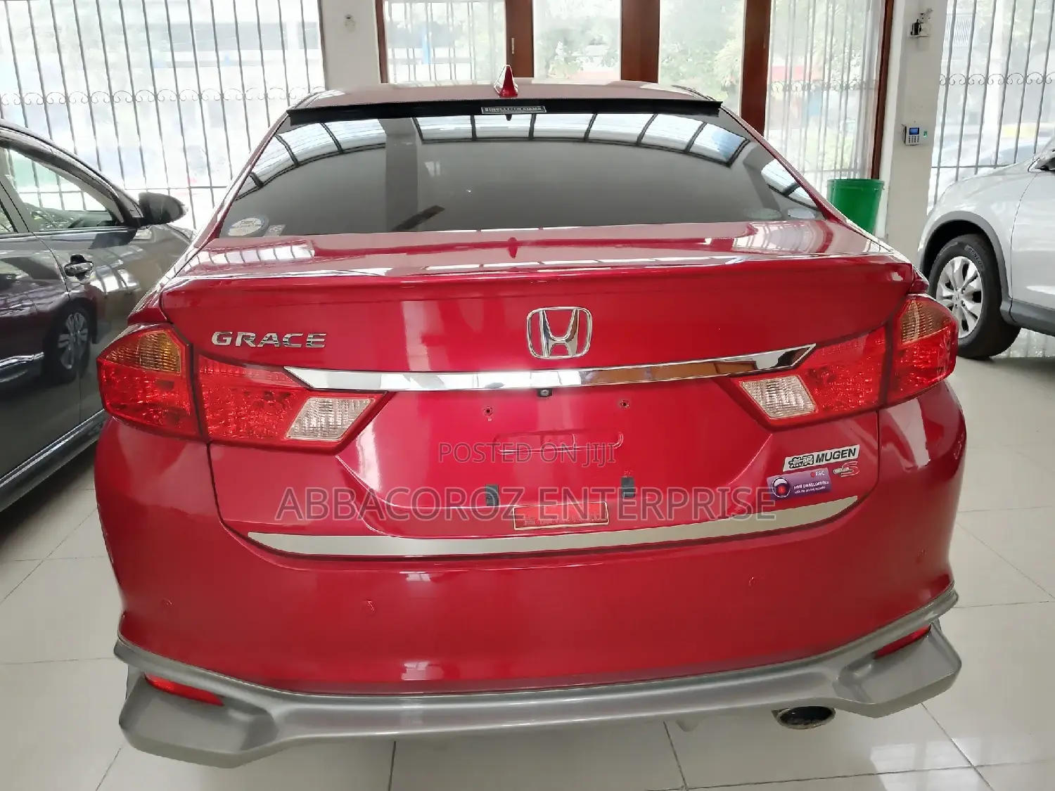 Honda Grace 2016 Red