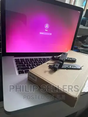 Macbook Pro 2010 (A1286) #Battery