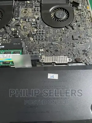Macbook Pro 2010 (A1286) #Battery