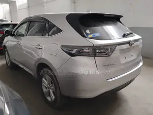 Toyota Harrier 2016 Silver