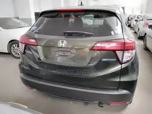 Honda Vezel 2016 Green