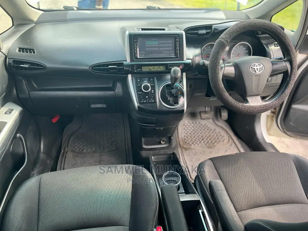 Toyota Wish 2010 Pearl