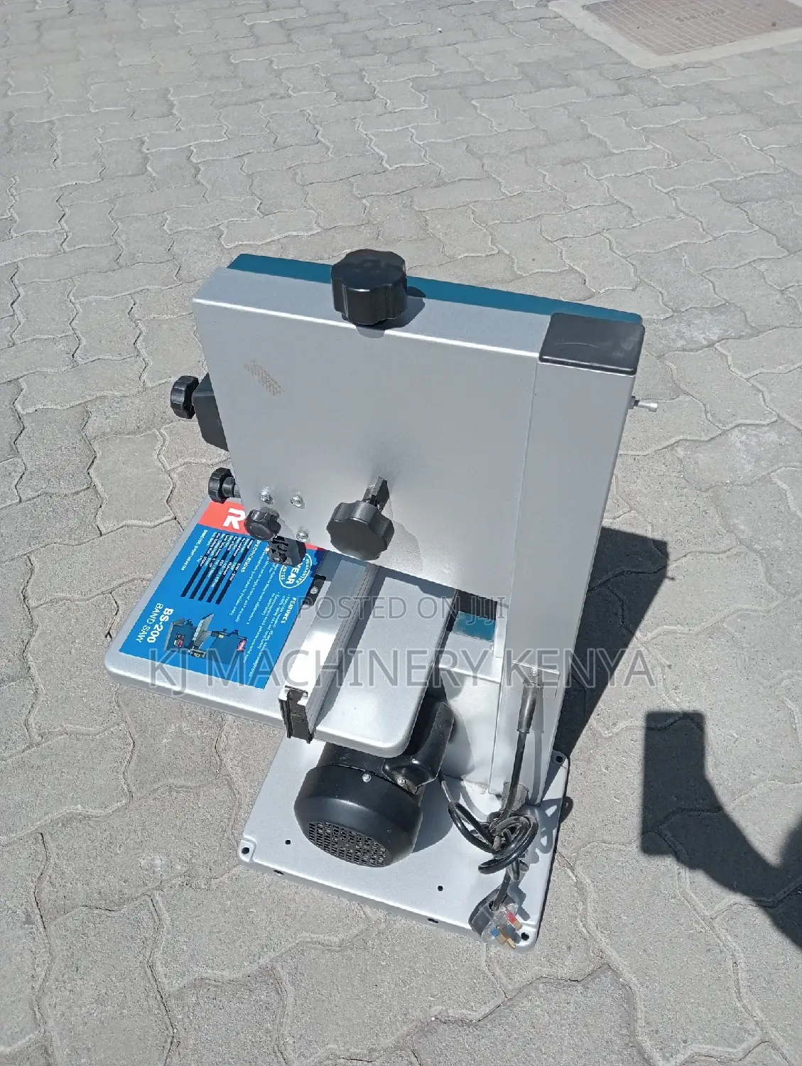 Band Saw (Ryobi) Available