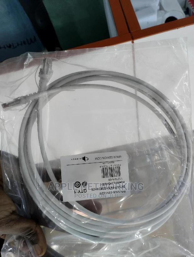 Siemon CAT6 UTP Patch Cord 1M - main view