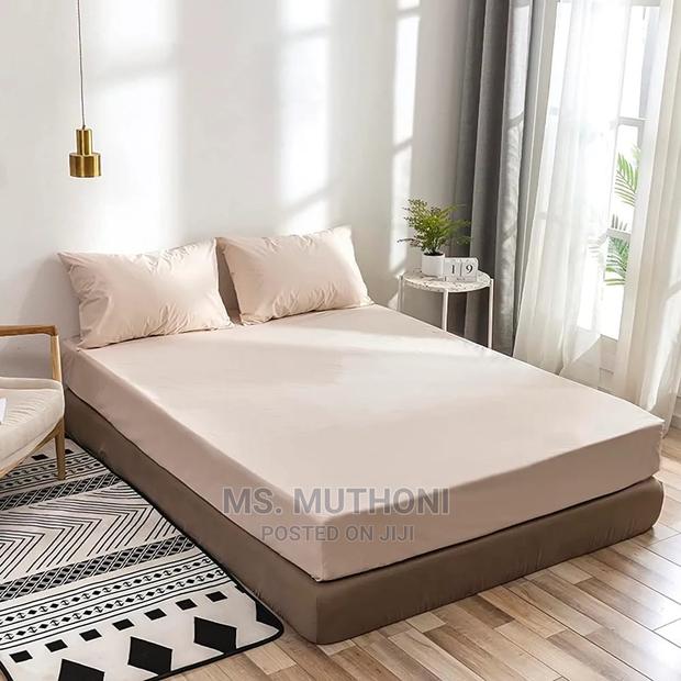 Waterproof Fitted Sheets Set + Cotton Pillow Cases - thumbnail 2