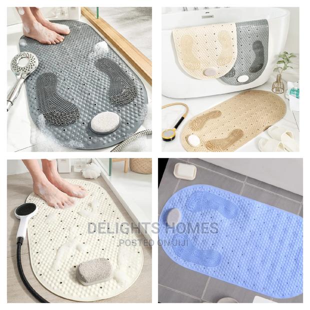 Oval Bath Mats With Grinding/Pumice Stone