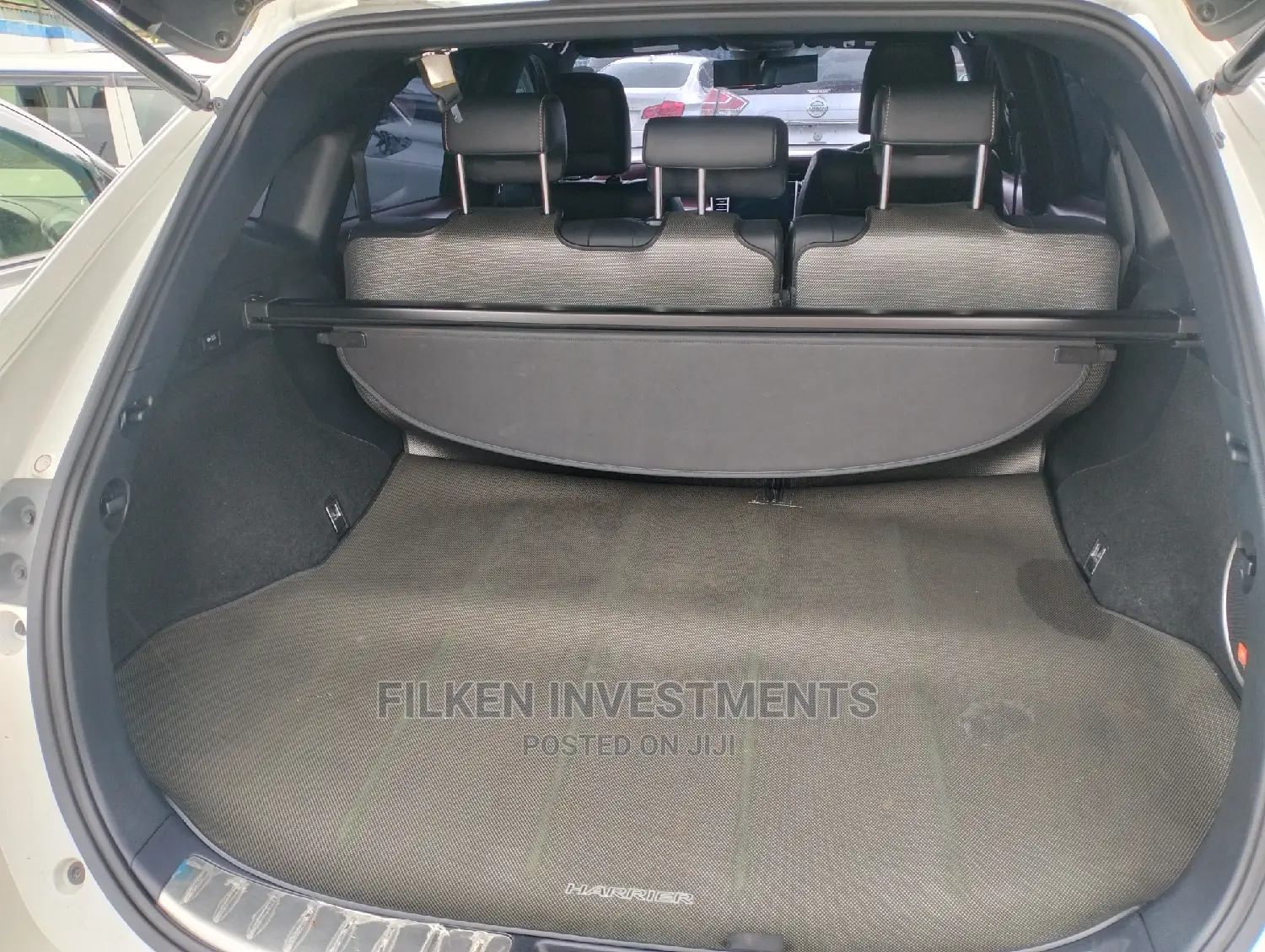 Toyota Harrier 2.0 4WD 2016 White