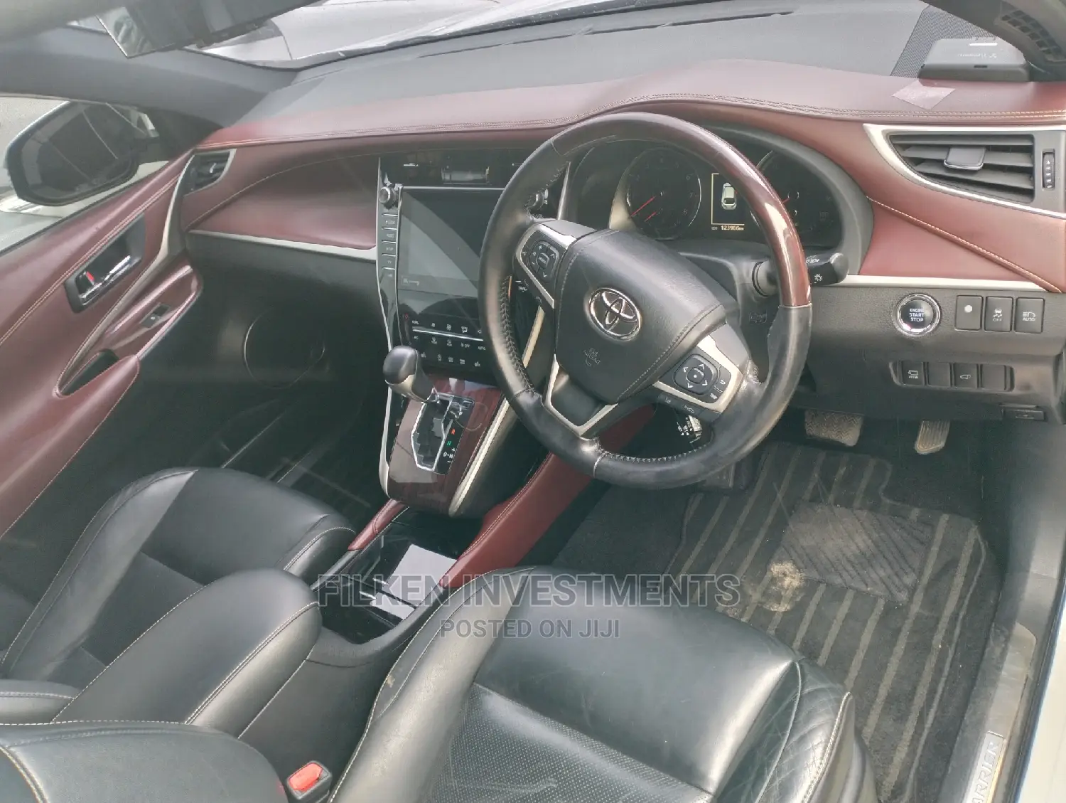 Toyota Harrier 2.0 4WD 2016 White