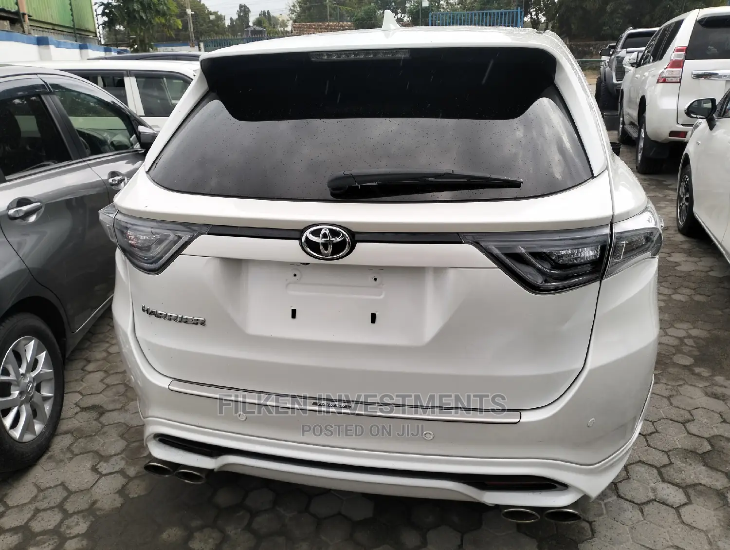 Toyota Harrier 2.0 4WD 2016 White