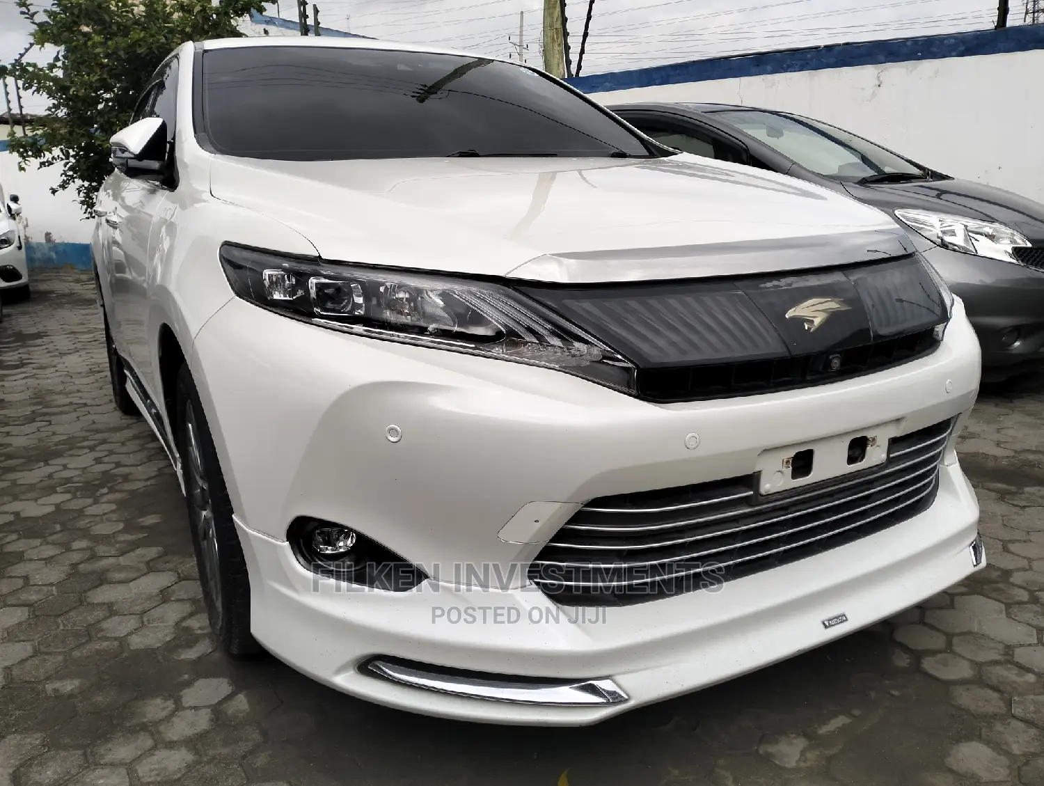 Toyota Harrier 2.0 4WD 2016 White