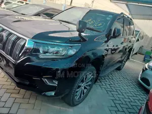 Toyota Land Cruiser Prado 2018 Black