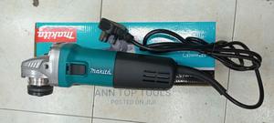 Makita Professional 9 Inch Angle Grinder - thumbnail 2