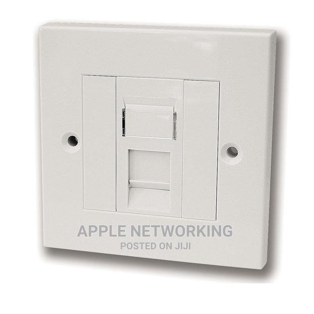 Siemon-Cat6a-Single-Faceplate - main view