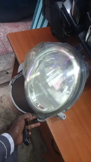 Sienta 2008 Non Xenon Headlight Very Clean