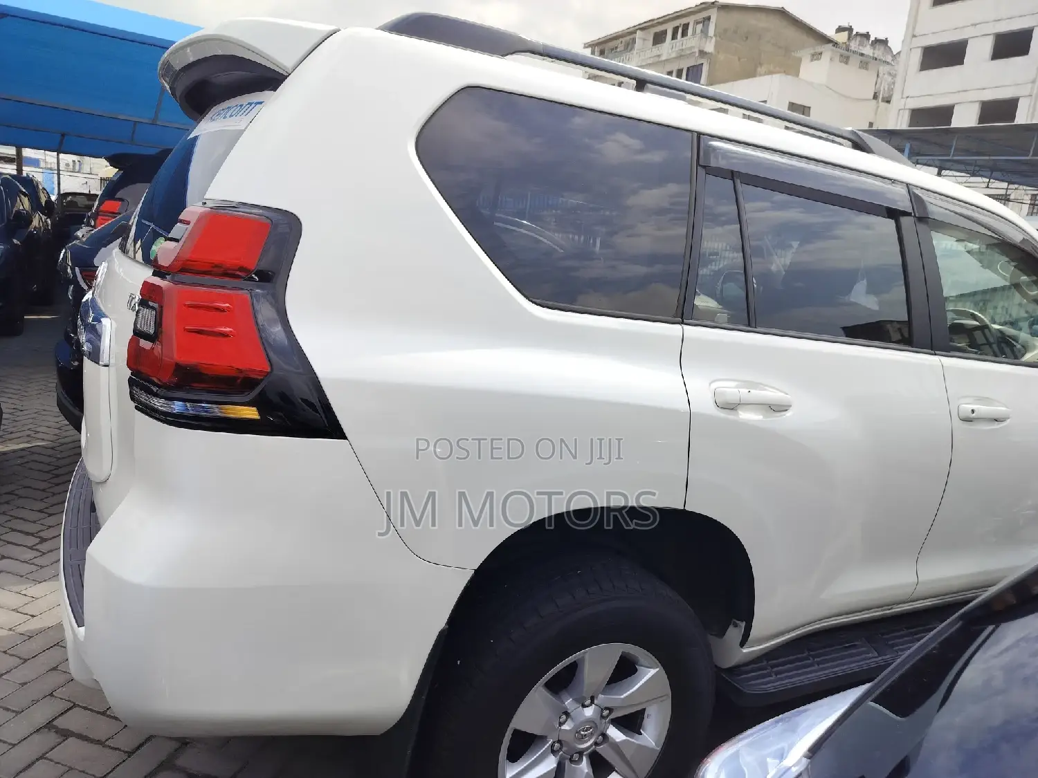 Toyota Land Cruiser Prado 2018 White