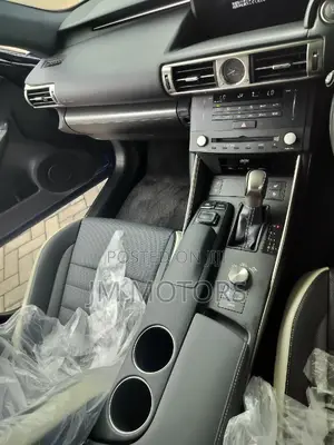 Lexus IS 2016 Blue