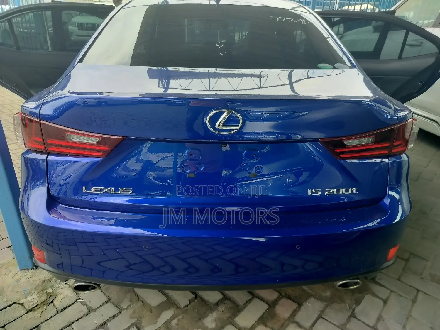 Lexus IS 2016 Blue