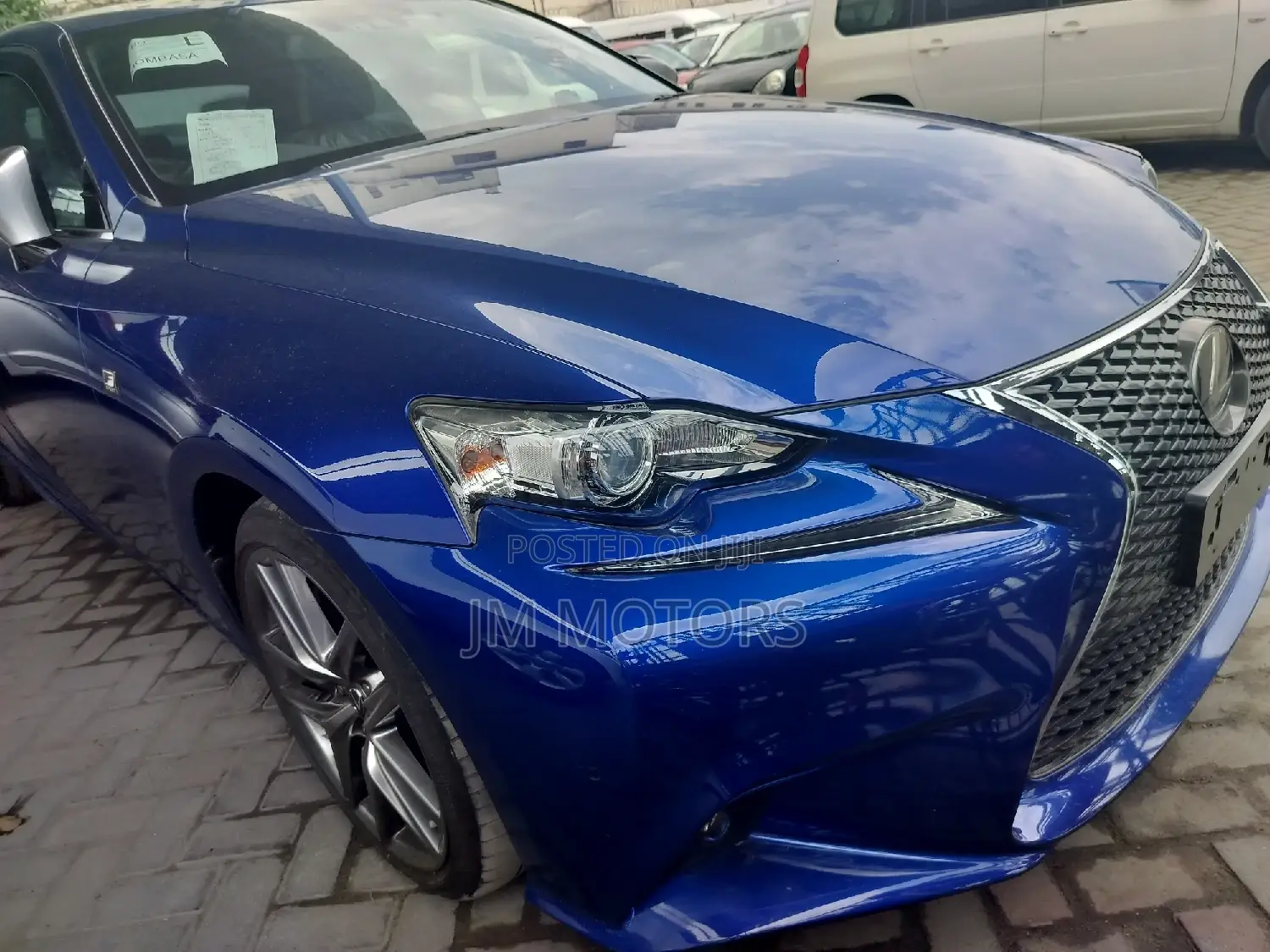 Lexus IS 2016 Blue