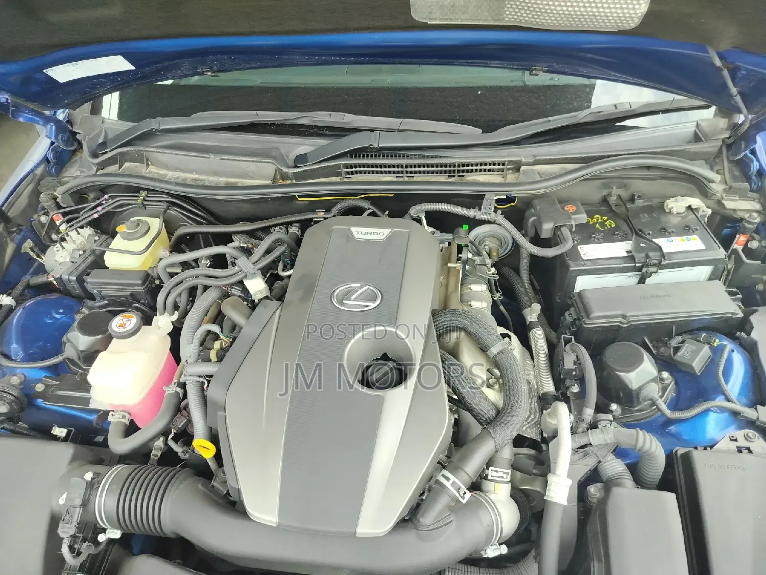 Lexus IS 2016 Blue