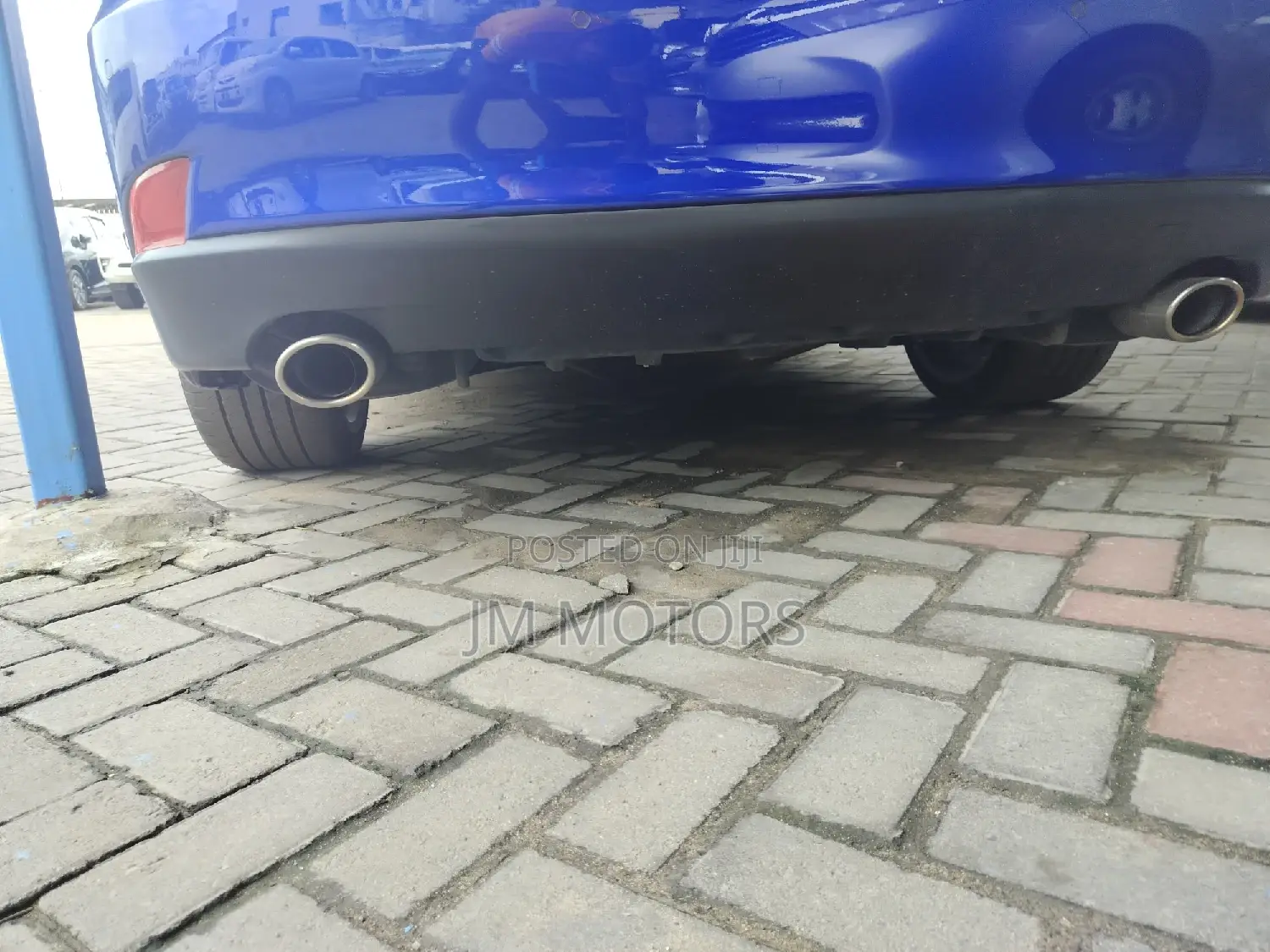 Lexus IS 2016 Blue