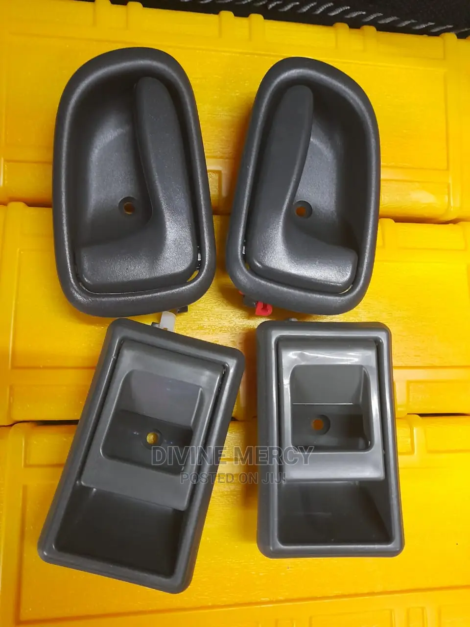 Inner Handles/Door Handles