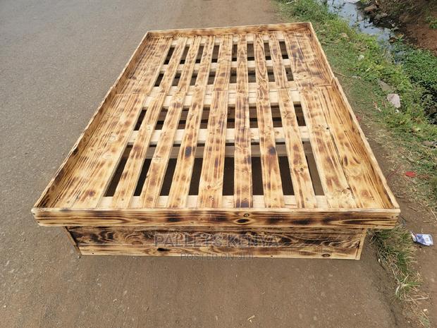 Pallet Bed- 4*6 Strong Stable (Csm*)