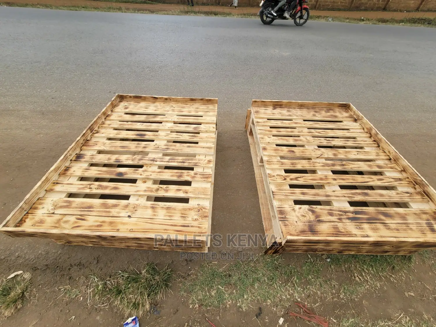 4*6 Pallet Bed- Detachable ( GRJ)