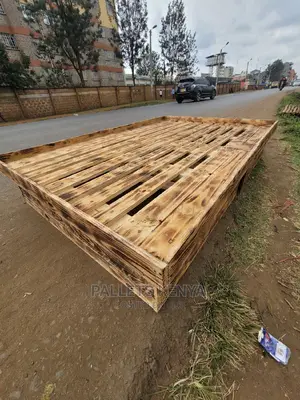 Pallet Bed- 4*6detachable Bed. (NJT)