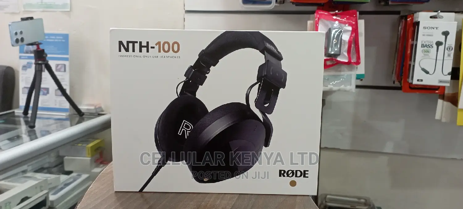Rode NTH-100 Professional Closed-Back Over-Ear Headphones