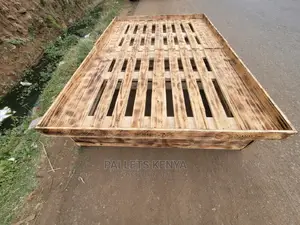 Pallet Bed- Detachable (LPV;)
