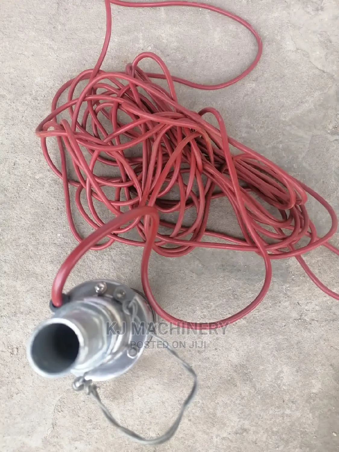 Solar Submersible Pump-25mm Outlet-60m Head