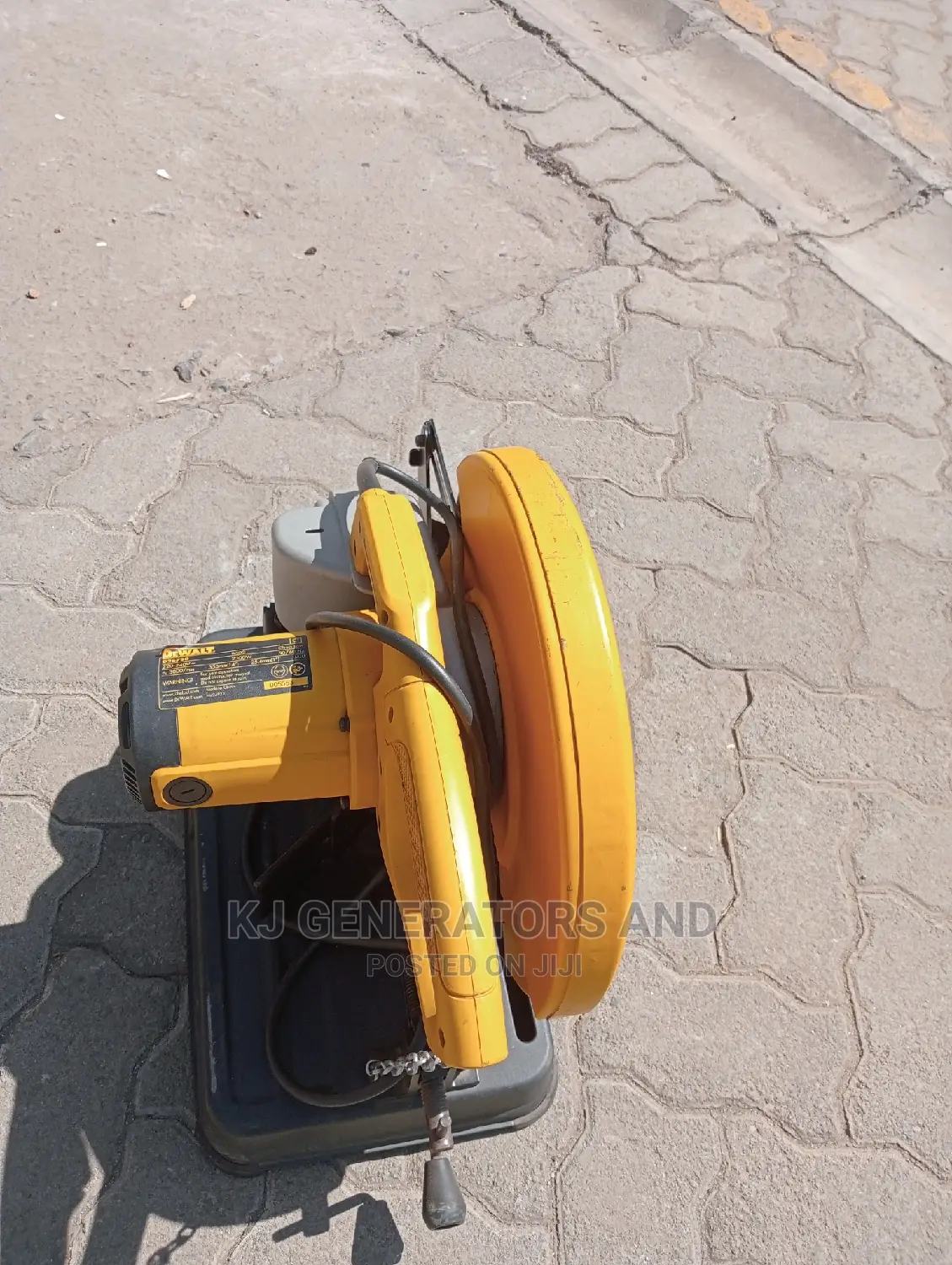 Dewalt (Chopping Saw)