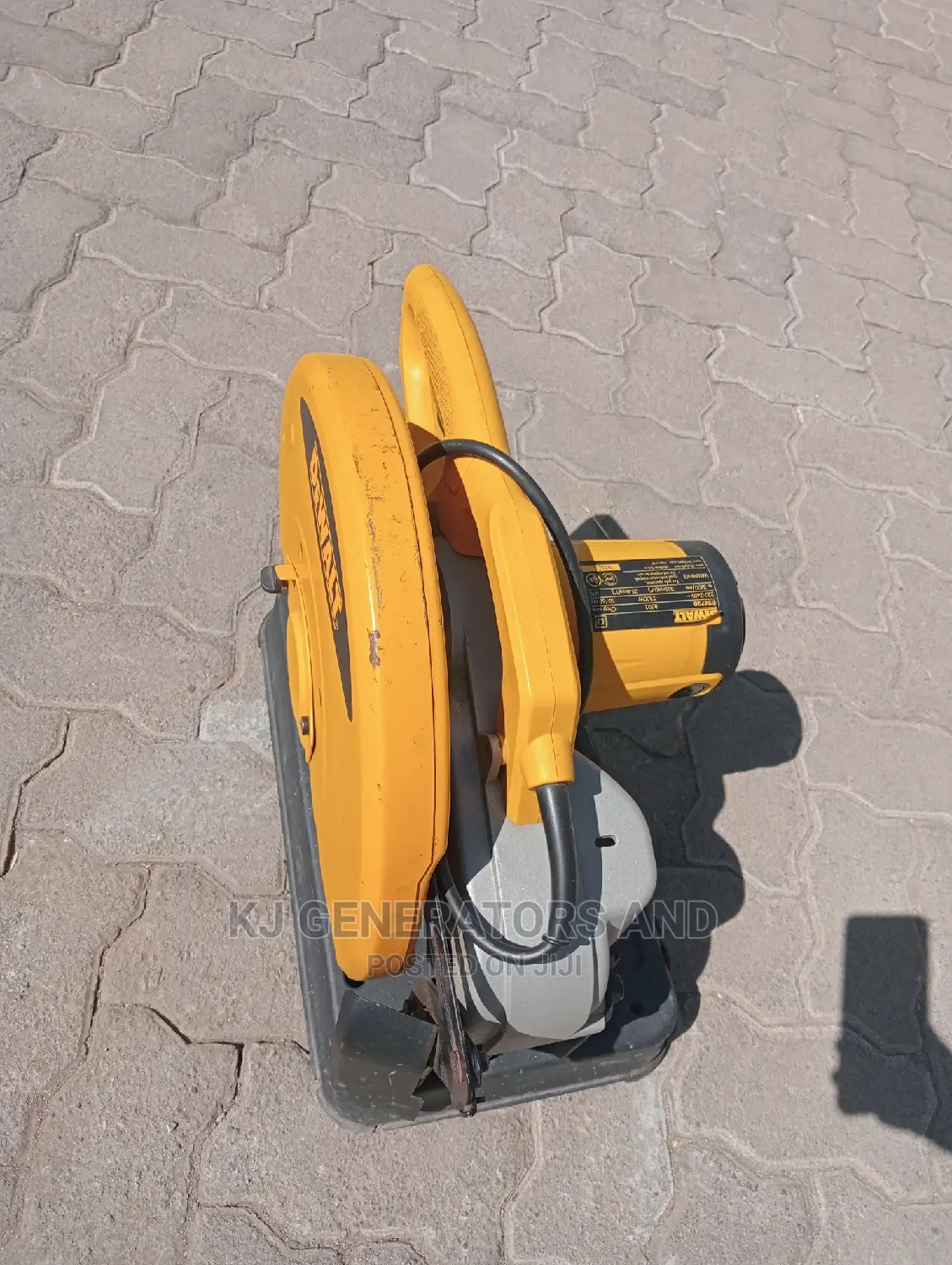 Dewalt (Chopping Saw)