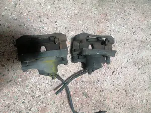 Toyota Mark X Front Calliper