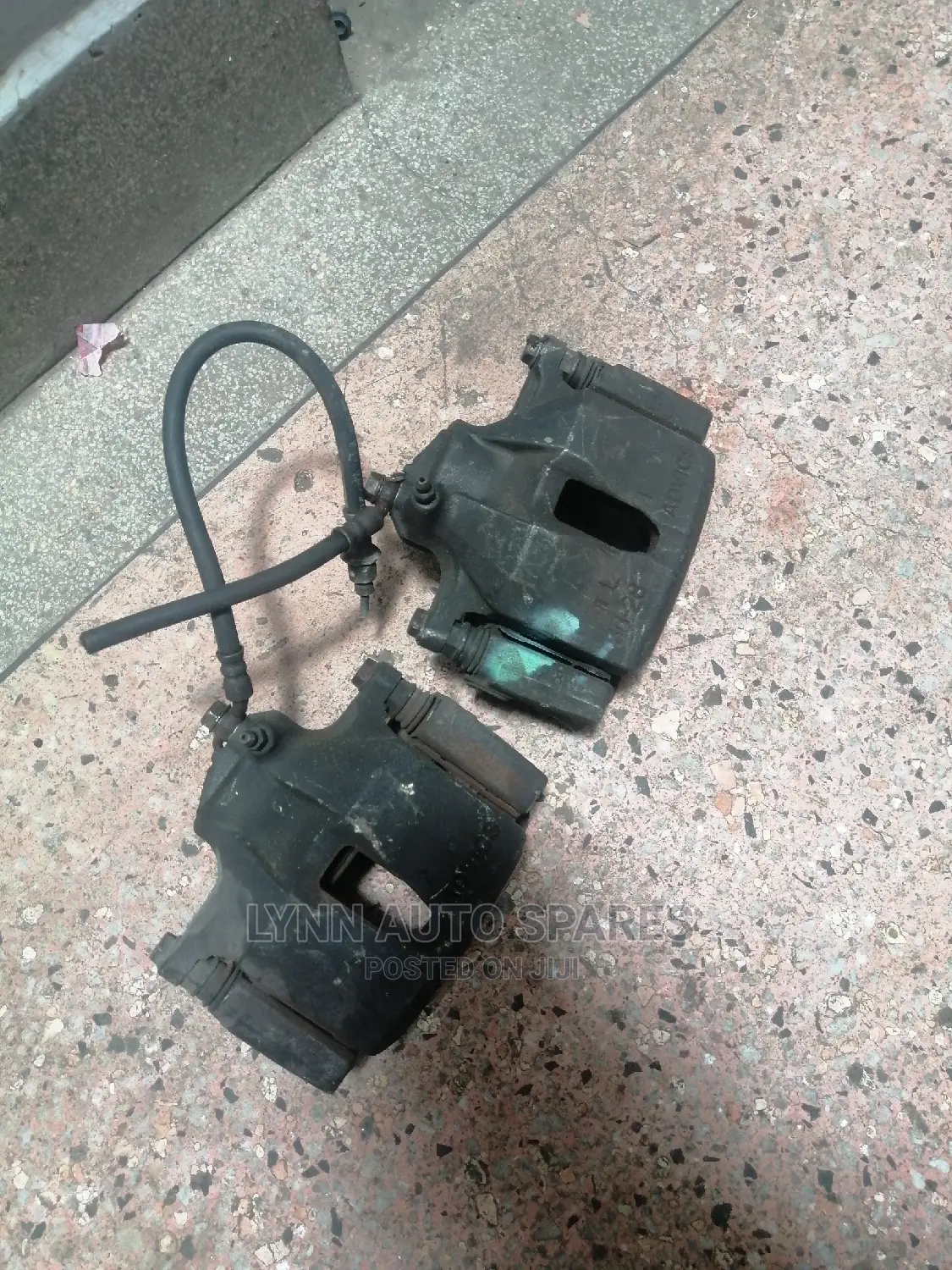 Toyota Mark X Front Calliper