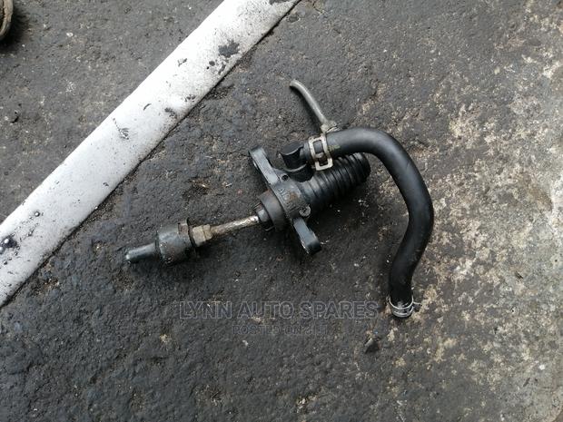 Toyota Hiace Upper Clutch Cylinder - thumbnail 2