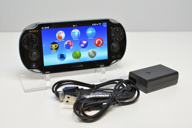 PLAYSTATION Vita Console Slim Black With 10games Used