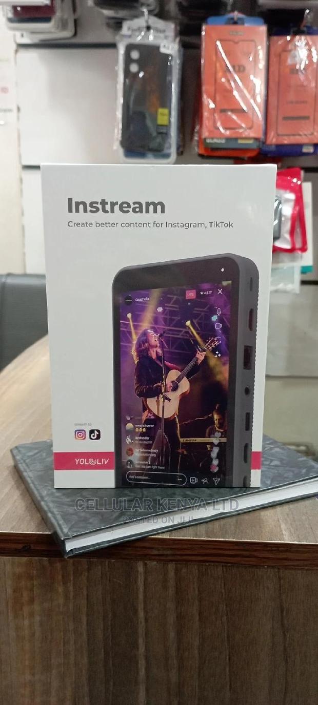 Yololiv Instream Vertical Live Streaming Encoder and Monitor