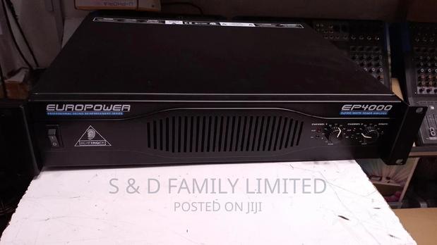 Behringer EP4000 Amplifier